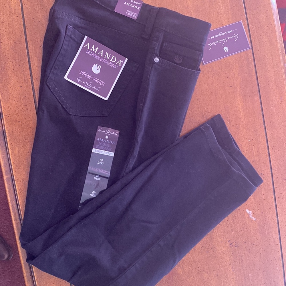 Amanda Gloria Vanderbilt 6P Tapered Leg Classic Rise NWT